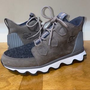SOREL KINETIC CARIBOU QUARRY GREY BOOTS SIZE 8